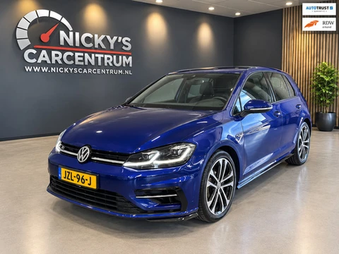 Volkswagen Golf 1.0 TSI Highline Business 3x R line