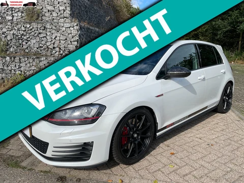 Volkswagen Golf 2.0 TSI GTI Performance