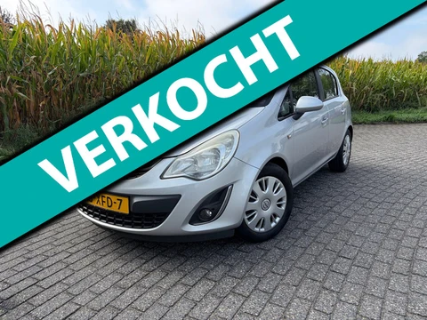 Opel Corsa 1.3 CDTi EcoFlex S/S Anniversary Edition ziet er heel netjes uit loopt goed