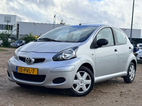 Toyota Aygo 1.0-12V Access/ ZEER ZUINIG