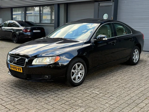 Volvo S80 3.2 AWD Summum
