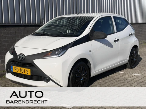 Toyota Aygo 1.0 VVT-i x-now Airco | Navigatiescherm!