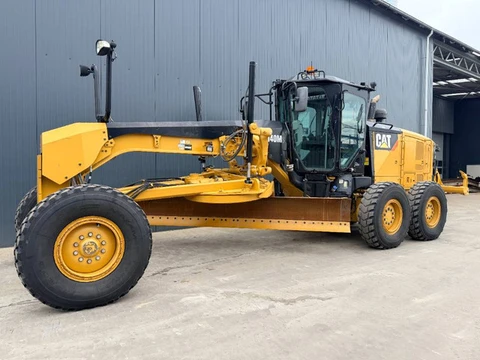 Cat 140M3 (bj 2015)
