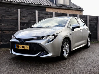 Toyota Corolla 1.8 Hybrid Active dealer O.H. | navi | LED