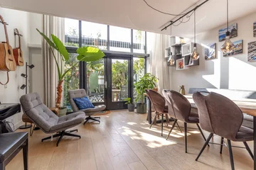 Woning aan de Zwanebloemlaan te Amsterdam