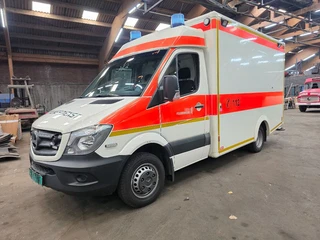 Mercedes-Benz Sprinter 516 CDI Ambulance (bj 2015)
