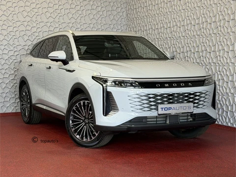Omoda 9 OMODA 9 PREMIUM AWD ELEK | BENZINE 1000KM 538 PK 4WD 4X4