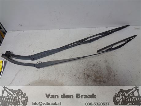 Opel Karl 2015-2019 Wisserarmen voorzijde