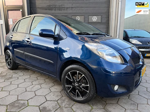 Toyota Yaris 1.3 VVTi Aspiration - 2e Eigenaar - Clima/Airco - 5 Deurs - N.a.p -