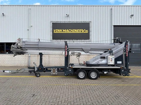 Böcker AHK 36/2400 (bj 2019)