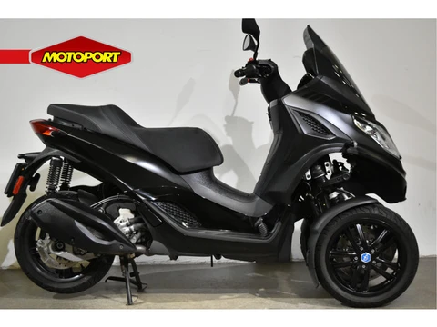 Piaggio MP3 300 HPE (bj 2024, automaat)