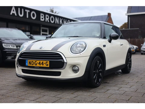 MINI 3-deurs 1.5 COOPER CHILI I HARMAN KARDON I 17 INCH I CRUISE
