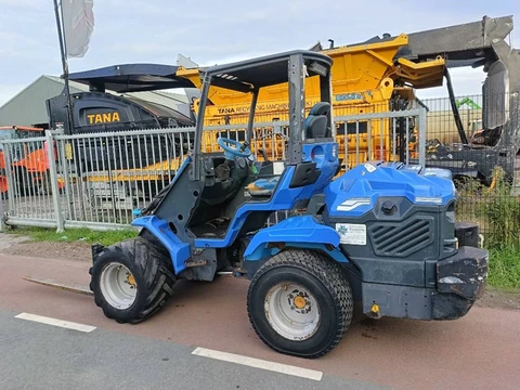 MultiOne 10.8DT minishovel 2140 kg loader lader (bj 2016)