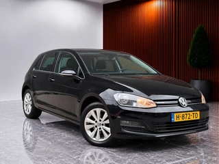 Volkswagen Golf 1.2 TSI Business Edition (ADAPTIVE CRUISE, PARKEERSENSOREN, STOELVERWARMING, MULTIME