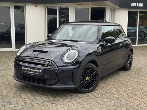 MINI Cooper SE Black edition HEAD-UP | LEDER | PANORAMADAK | CAMERA | HARMAN/KARDON