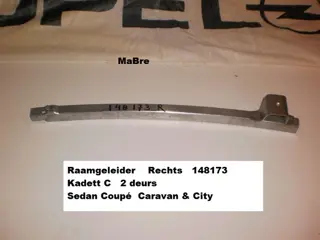 Raamgeleider Kadett C rechts 148173