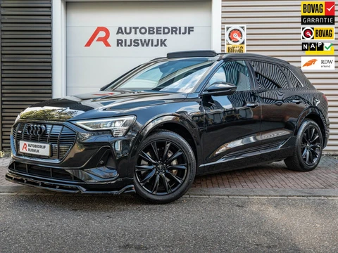 Audi E-tron E-tron 50 quattro Launch edition Black 71 kWh Pano/Camera/Matrix