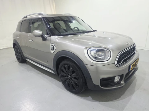 MINI Countryman COOPER SE ALL4 Chili Aut Pano 100.Kw