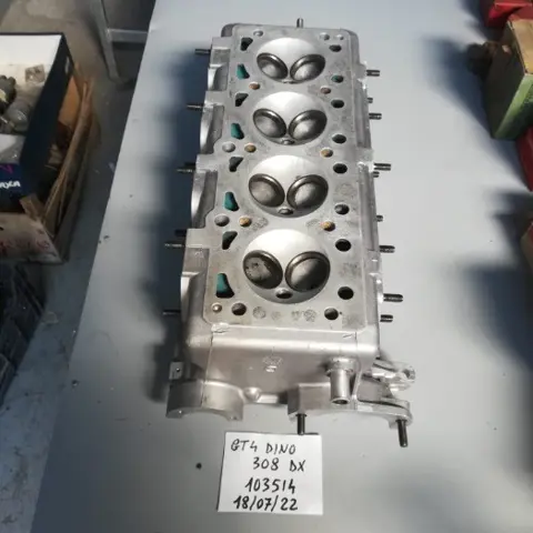 Rh cylinder head Ferrari 308 2 valves