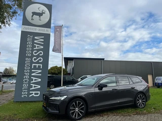 Volvo V60 T6 Plug-in hybrid AWD Plus Dark | Rijklaarprijs | Trekhaak | Pano |