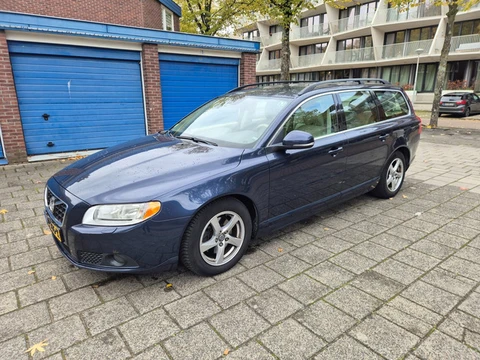 Volvo V70 1.6 D2 84kw Summum Leder Cruise Ocean Blue