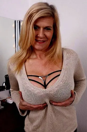 Vrouw zoekt kinky xxxx liefhebber