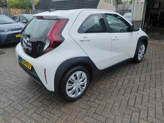 Toyota Aygo X 1.0 VVT-i MT Play