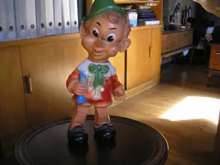 Gummie / rubber pop pinokio, oud - i.p.st. 15,-