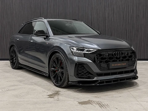Audi Q8 60 TFSIe Quattro S Competition / 4WD Besturing / Pano / RS Zetel / Softclose / Alcantara hem