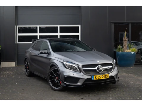 Mercedes GLA 45 AMG 4MATIC | Milltek | Kuipstoelen | 1e lak | Panoramadak | Blindspot