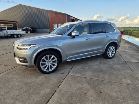 Volvo XC90 2.0 T8 Twin Engine AWD Momentum