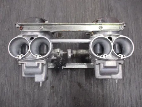 CARBURATEURSET Suzuki GSX R 400 1985 - 1987