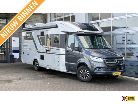 Adria Coral Supreme MB 670 DC op Mercedes-Benz