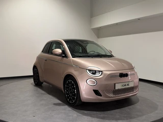 Fiat 500 La Prima 42 kWh | pano dak | Led voor \ achter licht | JBL! audio | Stoelverwarming |