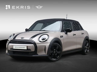 MINI 5-Deurs Cooper | Camden Edition + Panodak + Sportstoelen + Apple Carplay + Camera + Comfort Acc