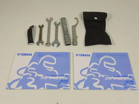 INSTRUCTIEBOEKJE Yamaha MT 09 2013 - 2017