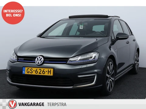 Volkswagen Golf 1.4 TSI GTE/ Open Pano-Dak!/ Trekhaak/ Automaat/ Standkachel/ Camera/ Stoelverw./ Zw