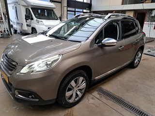 Peugeot 2008 1.2 PURETECH CROSSWAY NIEUWSTAAT NIEUWE DIST RIEM NIEUWE BANDEN