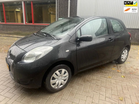 Toyota Yaris 1.0 VVTi Acces