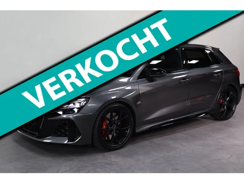 Audi RS3 Sportback quattro |Pano|Navi|Cruise|