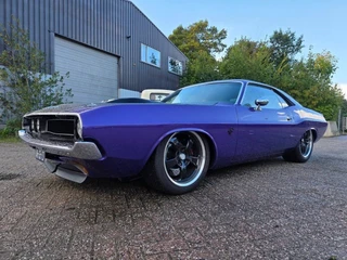 DODGE CHALLENGER hellcat
