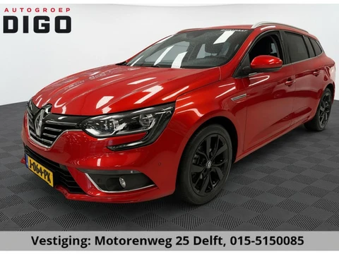 Renault Mégane Estate 1.3 TCe BOSE 140PK AUTOMAAT. NAVIGATIE . PDC VOOR & ACHTER . DODE HOEK DETECTI