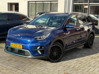 Kia E-Niro ExecutiveLine 64 kWh, SOH 93,4%,Stoelverwarming,Apple Carplay/Android,Stuurverwarming,Sto