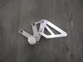 LINKER SCHETSPLAAT Triumph 955 daytona 2001 - 2006