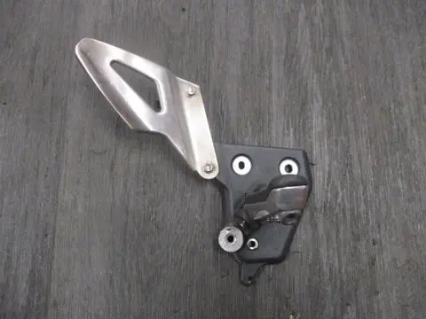 RECHTER SCHETSPLAAT Triumph Tiger 1050 2011 - 2012