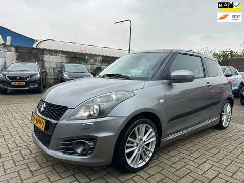 Suzuki Swift 1.6 Sport CLIMA/ CRUISE/ LM VELGEN/ TREKHAAK!