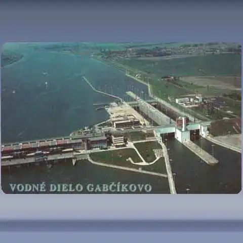Water barrage in Gabčíkovo (1998)