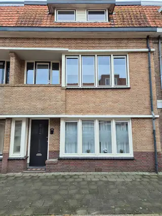 Woning aan de Burgemeester De Roocklaan te Bergen op Zoom