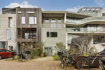Woning aan de Bosrankstraat te Amsterdam