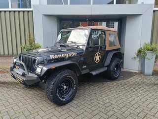 Jeep Wrangler 4.0i Hardtop | 6 cilinder | Softtop | Bikini top | Trekhaak l